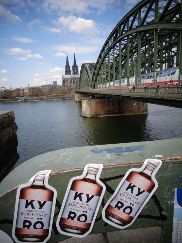 Sticker-Kampagnen: Kyrö Gin – Hohenzollernbrücke – Köln