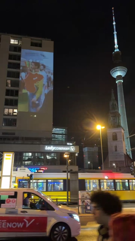 Fassadenprojektion am Alexanderplatz